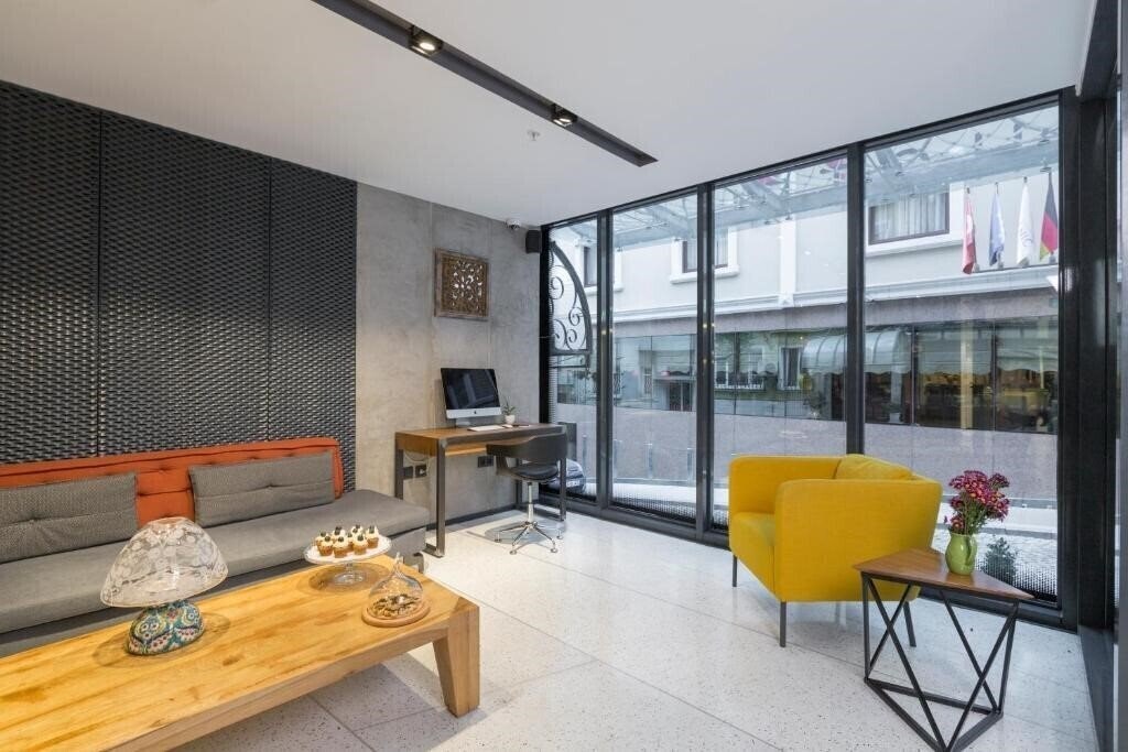 Imaginea Lampa Design Hotel 4*