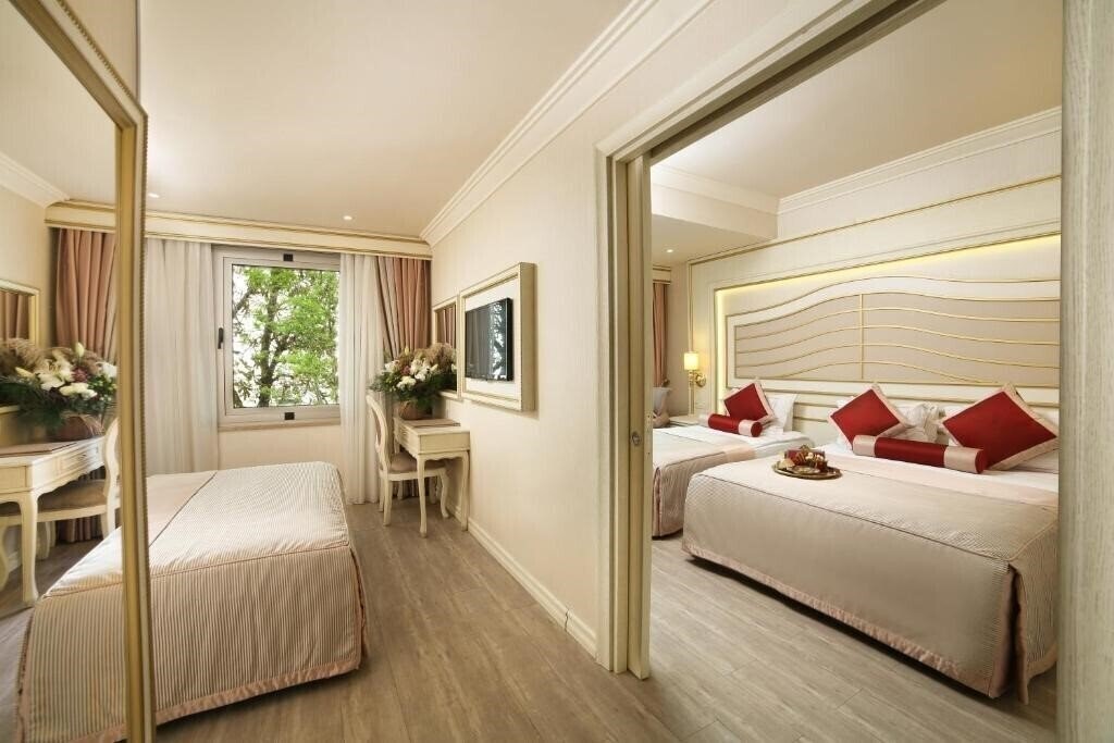 Фото Halifaks Hotel (ex. Halifaks) 4*