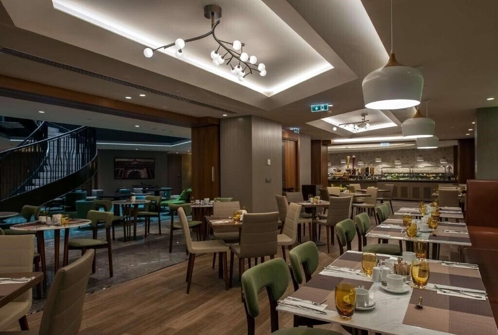 Fotografii Doubletree by Hilton Istanbul Sirkeci 4*