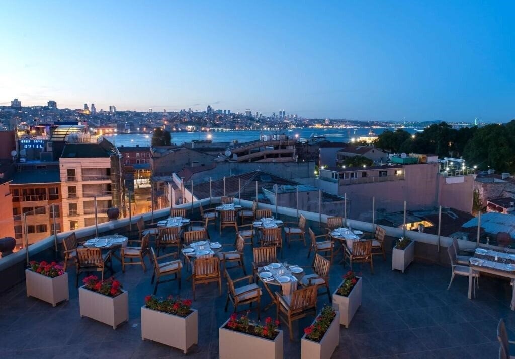 Fotografie Doubletree by Hilton Istanbul Sirkeci 4*