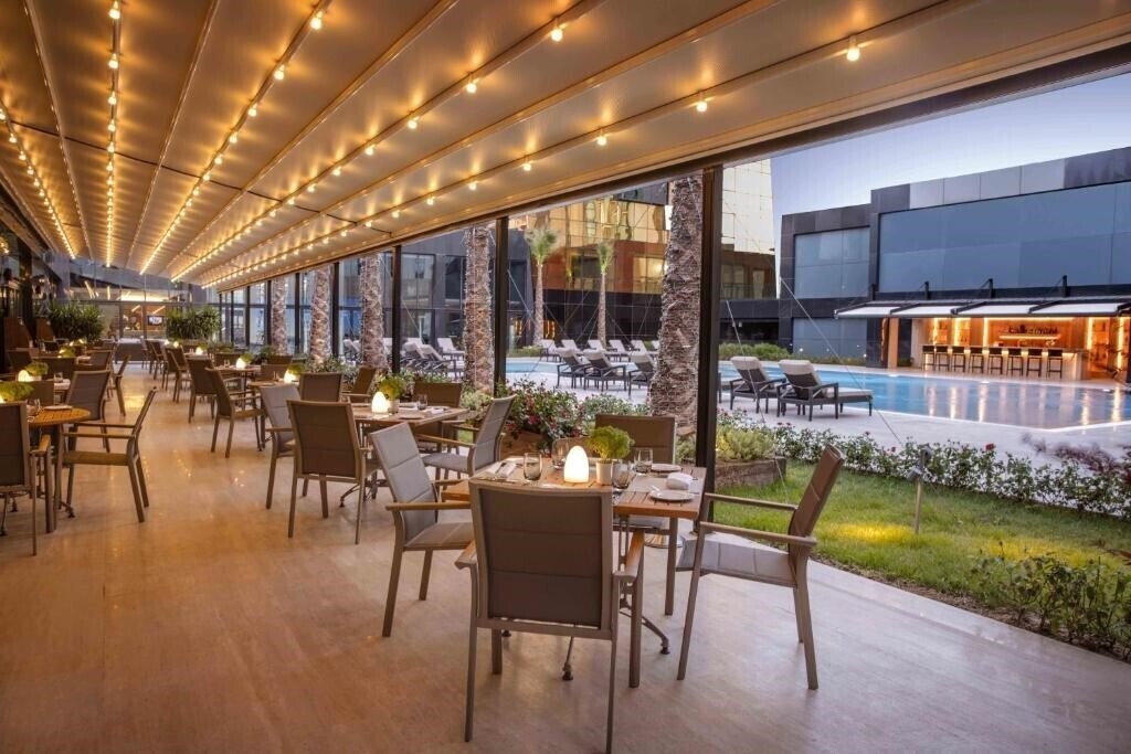 Imaginea Tango Arjaan By Rotana 5*