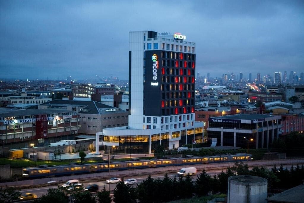 Hotel Ramada Encore Istanbul Bayrampasa 4*
