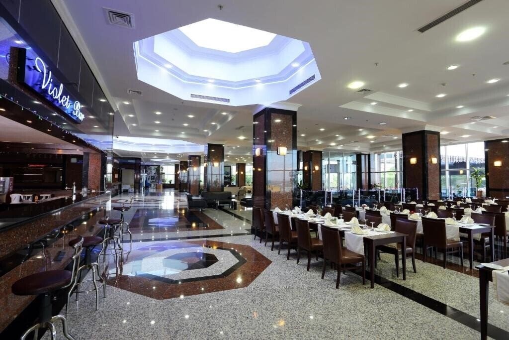 Hotel Eser Diamond Hotel & Convention Centre 5*