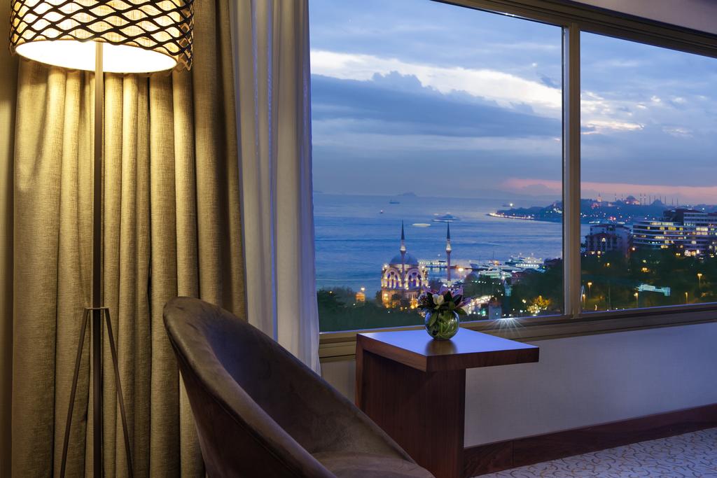 Hotel Hilton Parksa Istanbul 4*