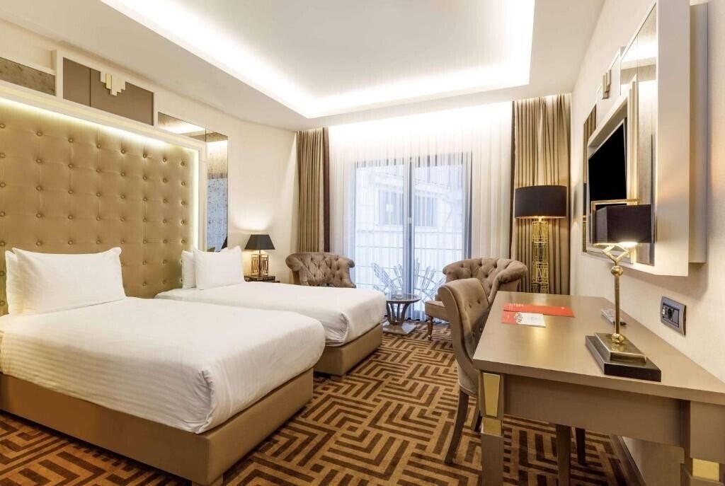 Imaginea Ramada by Wyndham Istanbul Golden Horn 4*