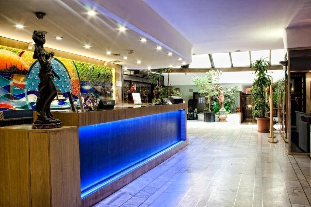 Imaginea Airport Gunes Hotel Merter 4*