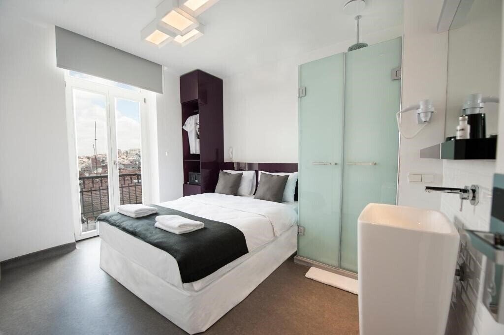 Fotografii Wabi Hostels (ex. Bunk Taksim) 2*