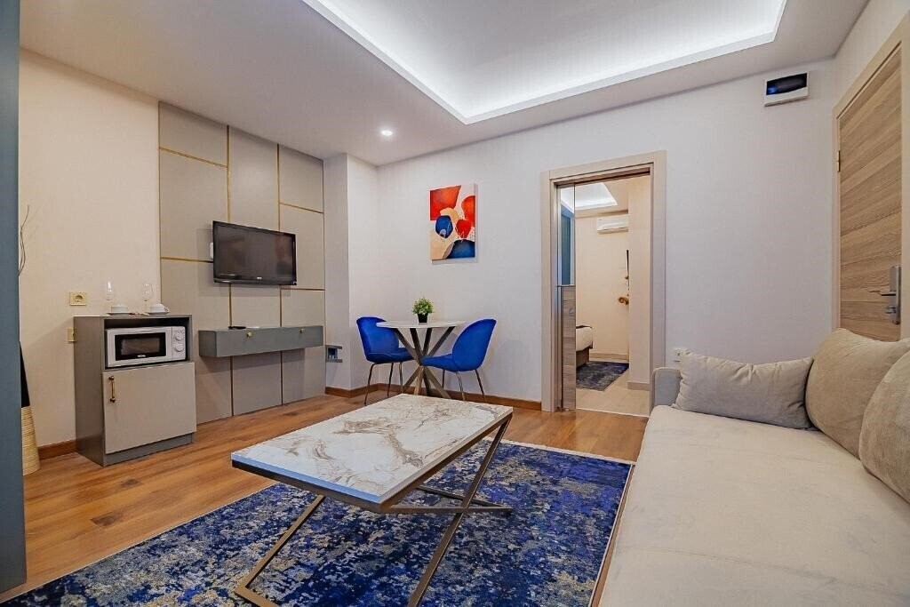 Фото The Milltown Hotel (ex. The Milltown Sisli, Comfort Beige) 3*