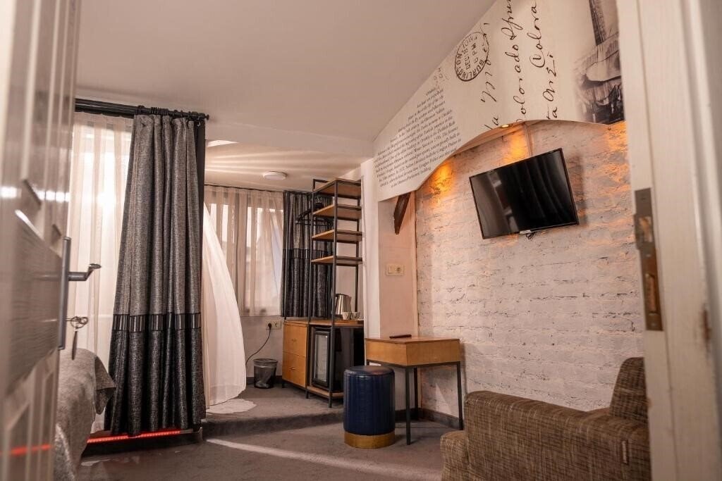 Fotografie Corner Hot & Hot Budget (ex. Corner Hot Hotel, Hot Budget ) 3*
