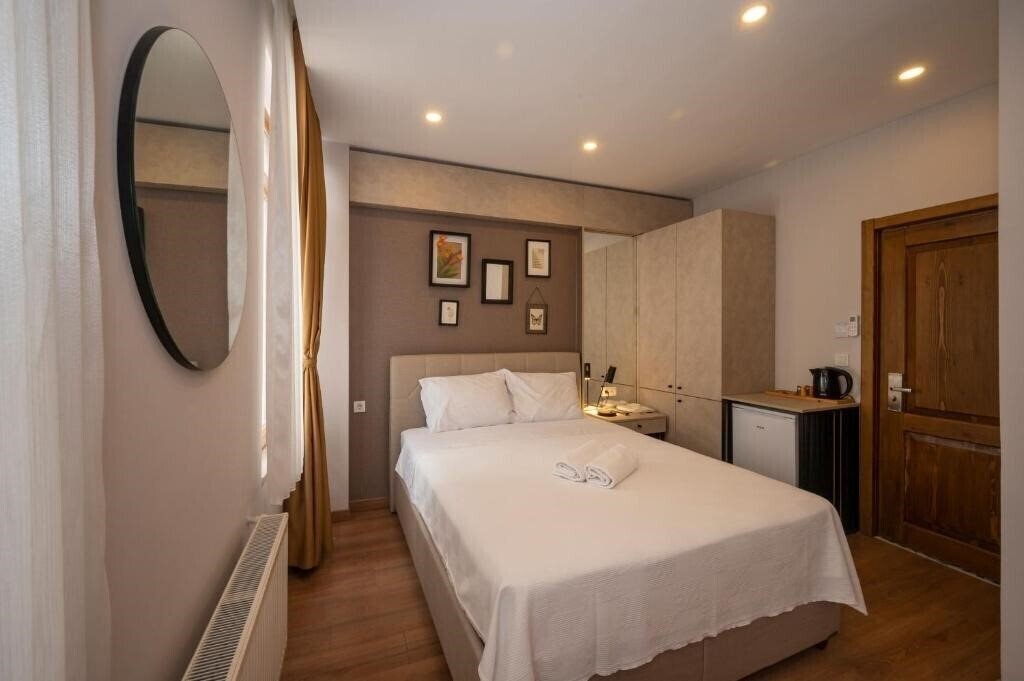 Фото Taksim Suite 2*