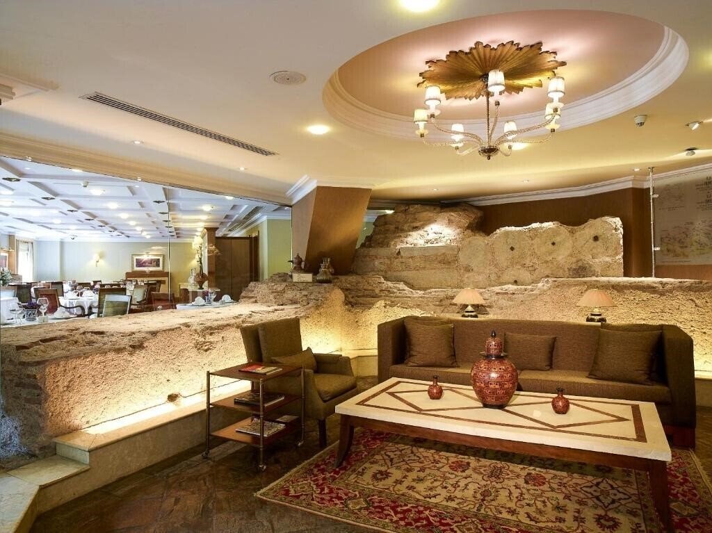 Фотография Eresin Hotels Sultanahmet (ex. Eresin Hotel Sultanahmet, Eresin Crown Hotel) 5*