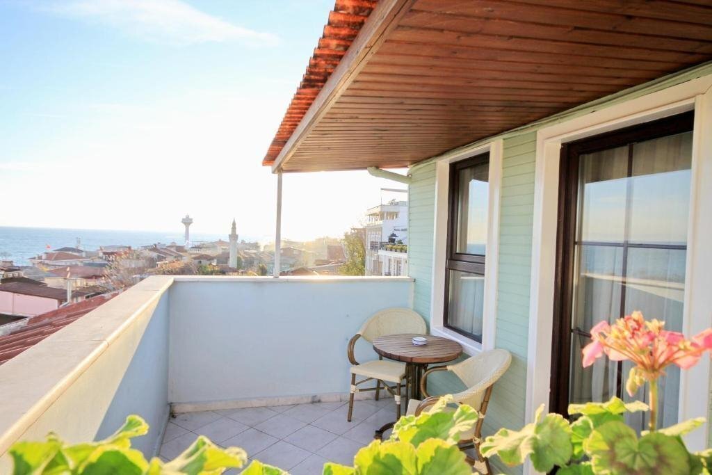 Hotel Historia Hotel 3*