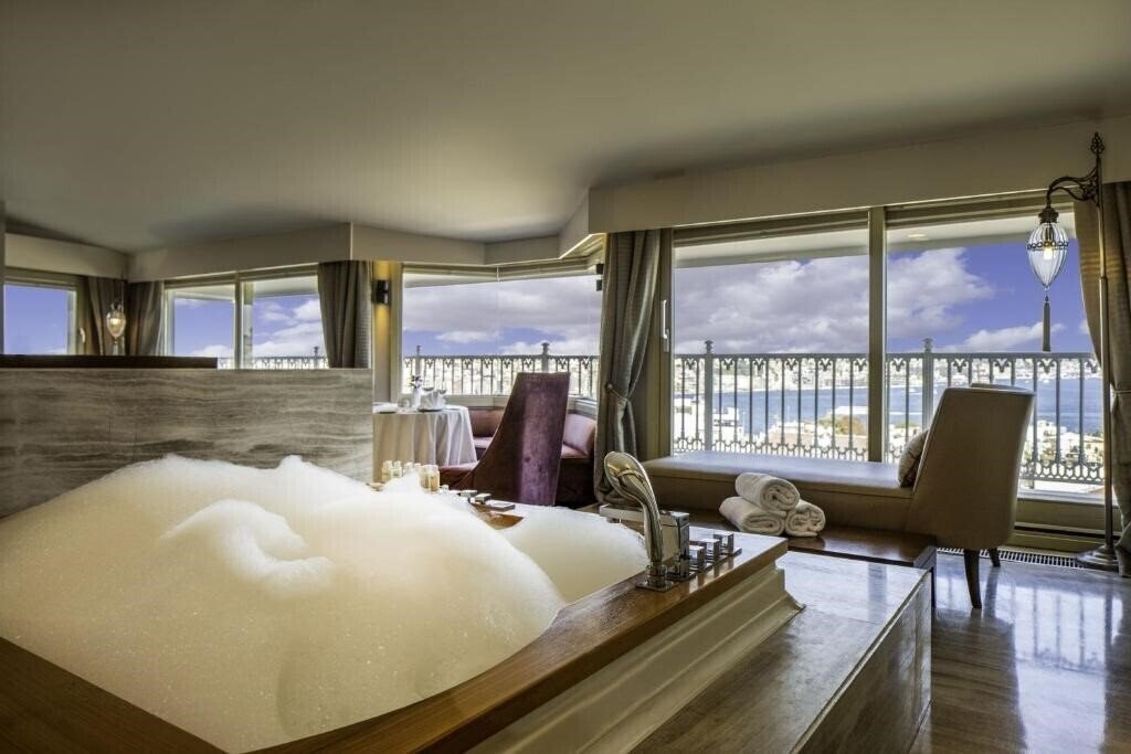 Hotel Levni Hotel & SPA 4*