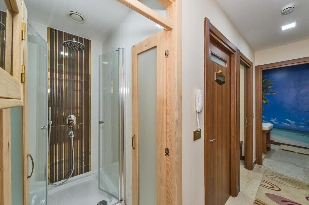 Imaginea Aprilis Gold Hotel 4*