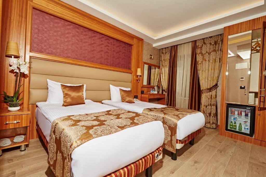 Fotografie Ilkbal Deluxe Hotel 4*