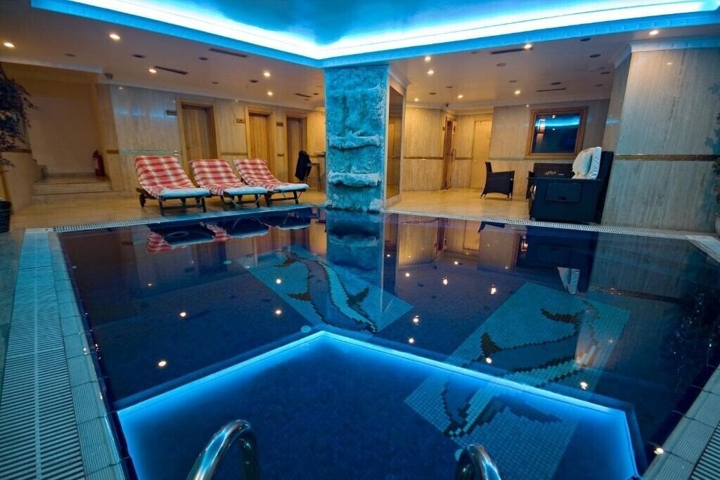 Отель Aspen Hotel Istanbul 4*