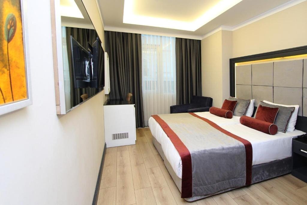 Hotel Grand Medya Hotel 3*