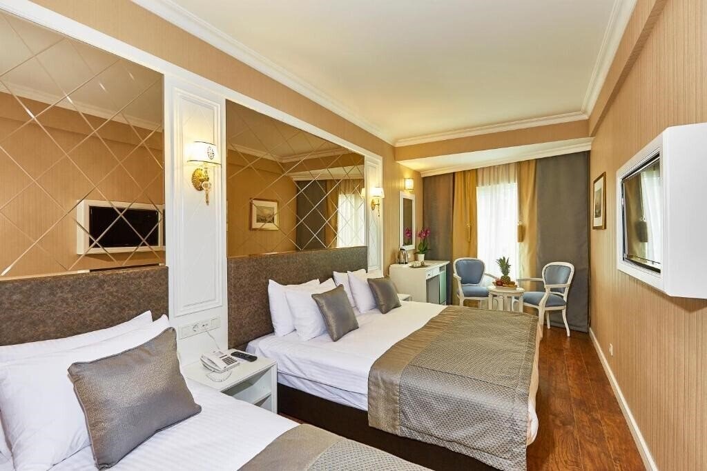 Imaginea Seres Old City Hotel 4*
