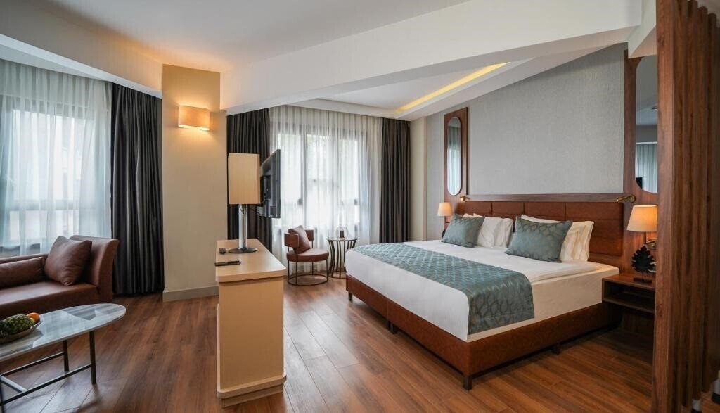 Hotel Grand Sirkeci Hotel 4*
