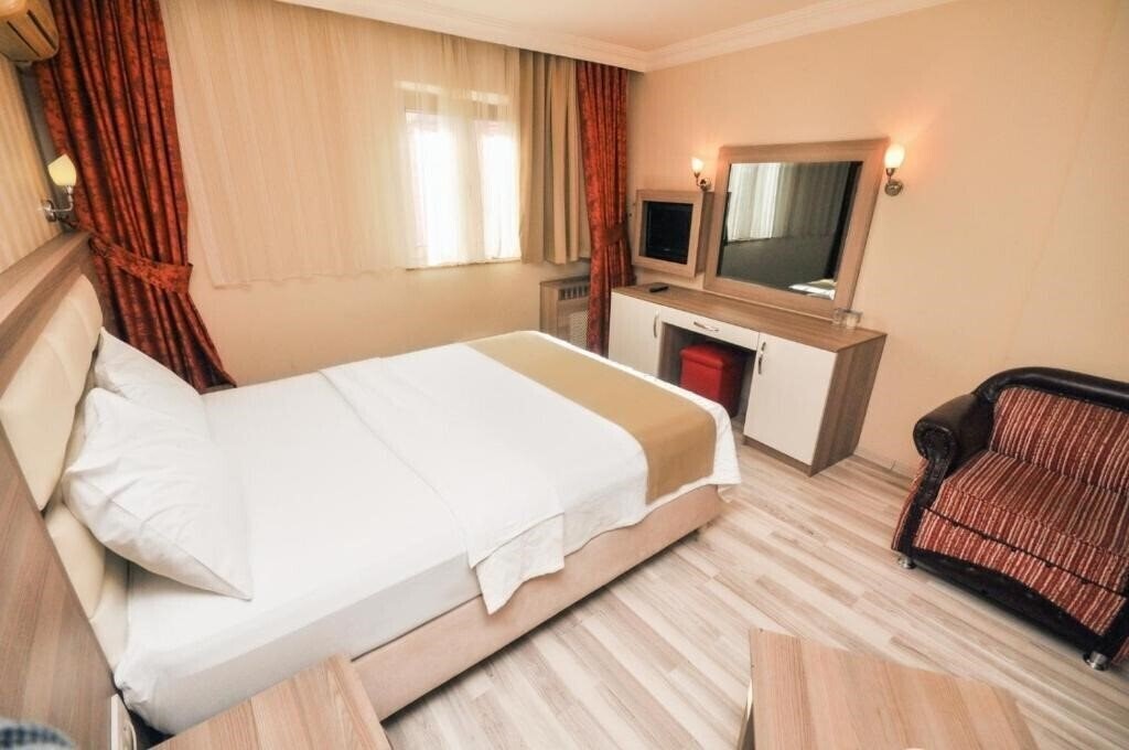 Imaginea Arti Boutique Hotel 3*