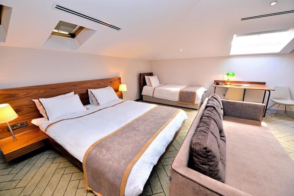 Imaginea Upsuites Hotel (ex. L'onde Business Suites) 4*