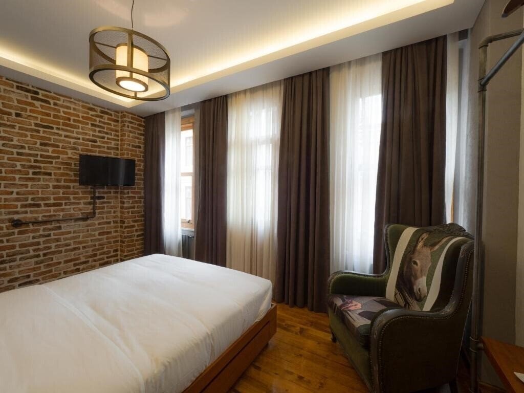 Фотография Blu Hotel (ex. Inqlusif Hotel Galata, Inqlusif Hotel at Galata, Galata Co Hotel, Galataco Hotel) 4*