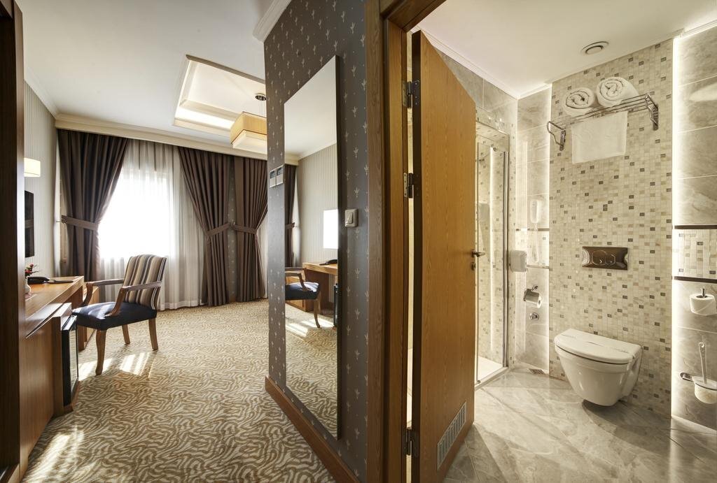 Imaginea Kadak Garden Istanbul Airport Hotel 3*