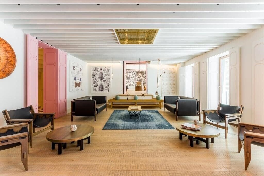 Hotel Room Mate Emir 4*