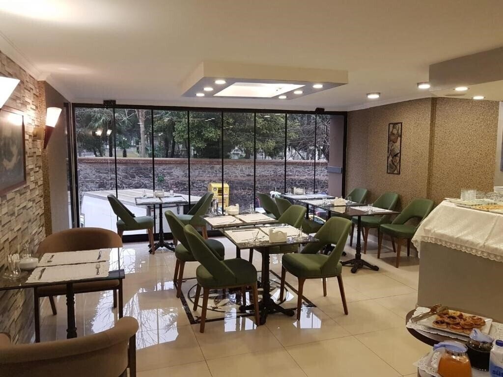 Фотография The Clock Suites 3*