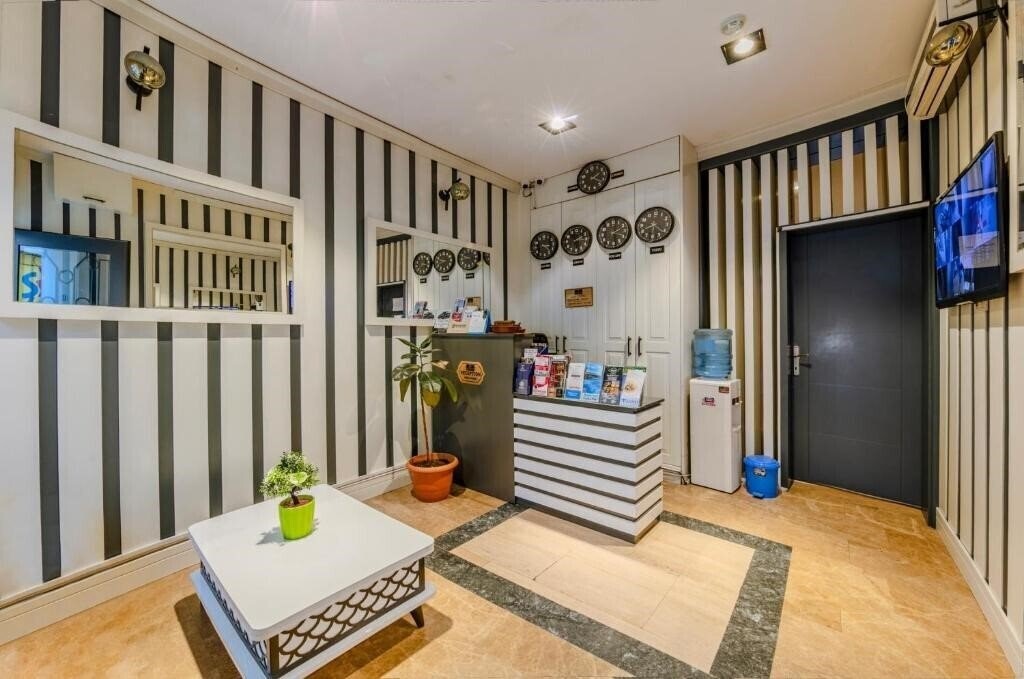 Fotografie La Pazza Suites 3*