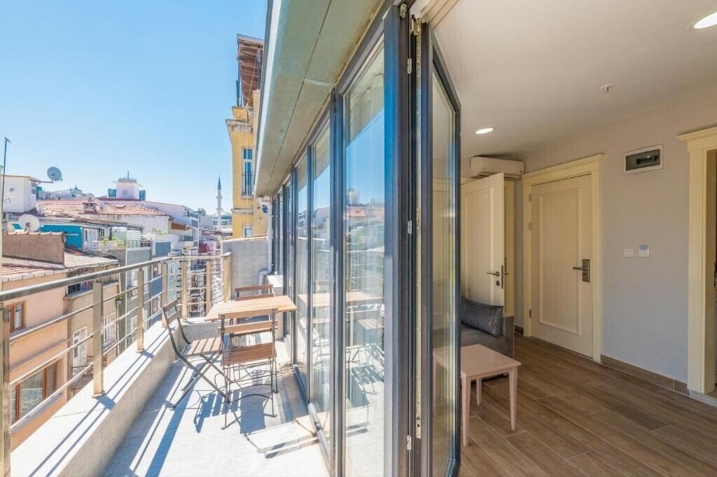 Hotel Taksim Pera Suite отель без категории