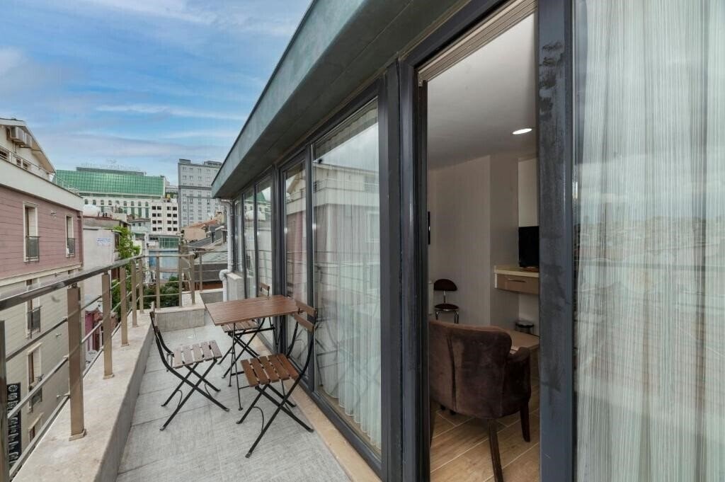 Imaginea Taksim Pera Suite отель без категории