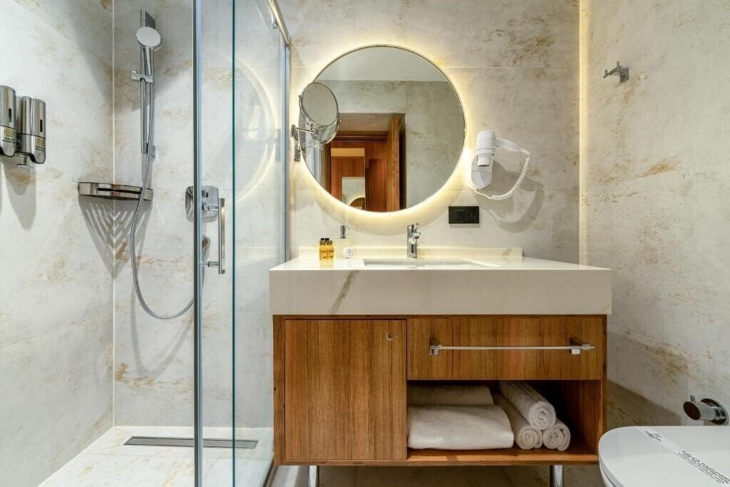 Fotografii Hidden Hills Istanbul Airport 4*