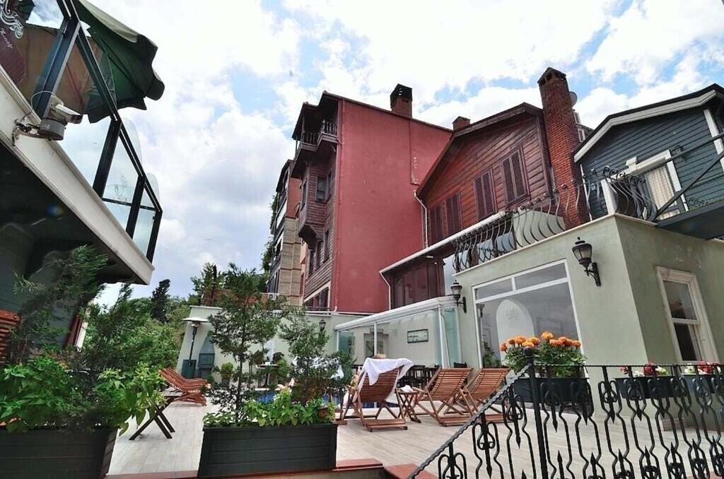 Изображение Hayriye Hanim Konagi 4*