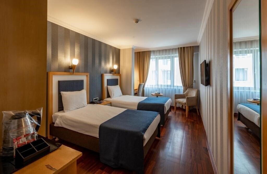 Fotografie Nova Plaza Hotel Taksim Square (ex. Manesol Boutique Lamartine Park) 3*
