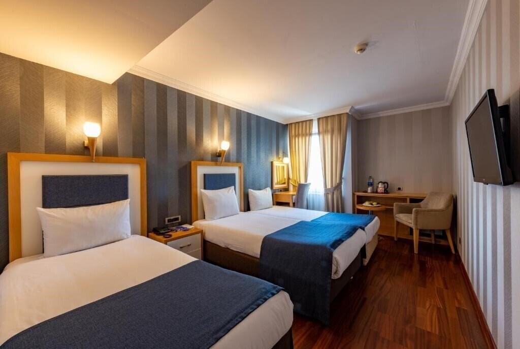 Imaginea Nova Plaza Hotel Taksim Square (ex. Manesol Boutique Lamartine Park) 3*
