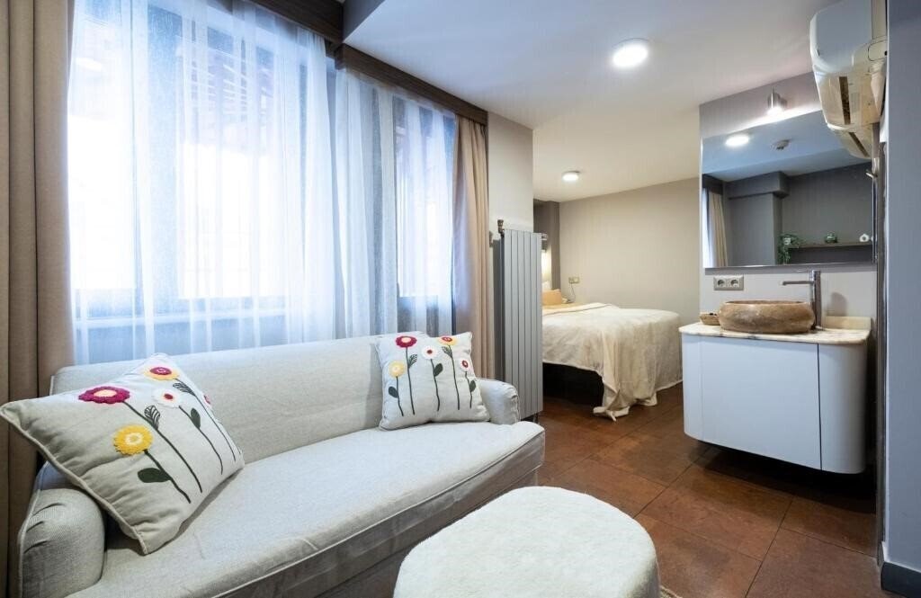 Imaginea The Pera Hotel 3*