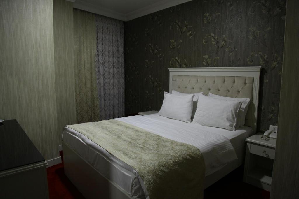 Фото Ens Hotel 3*