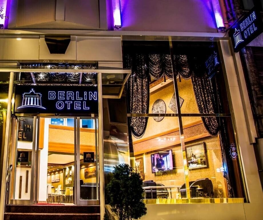 Фото Berlin Otel Nisantasi (ex. Berlin Hotel Nisantasi, Berlin Otel Niayantaaya) 3*