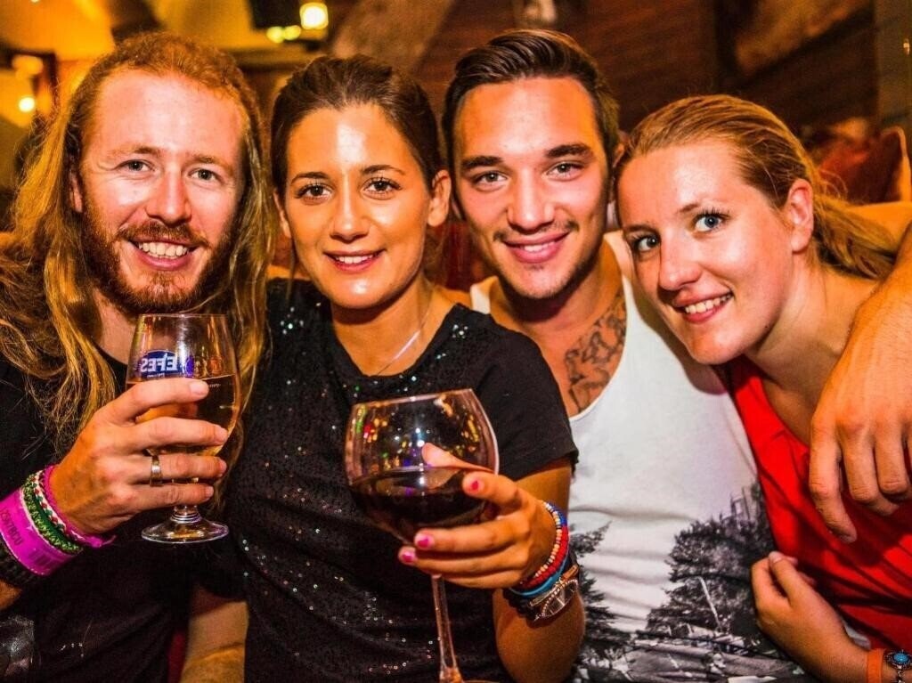 Фото Sultan Hostel & Guesthouse 3*