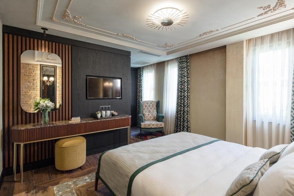 Fotografii Tria Hotel 4*