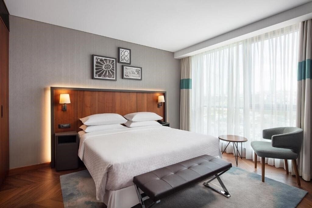 Fotografii Four Points By Sheraton Istanbul Kagithane 4*
