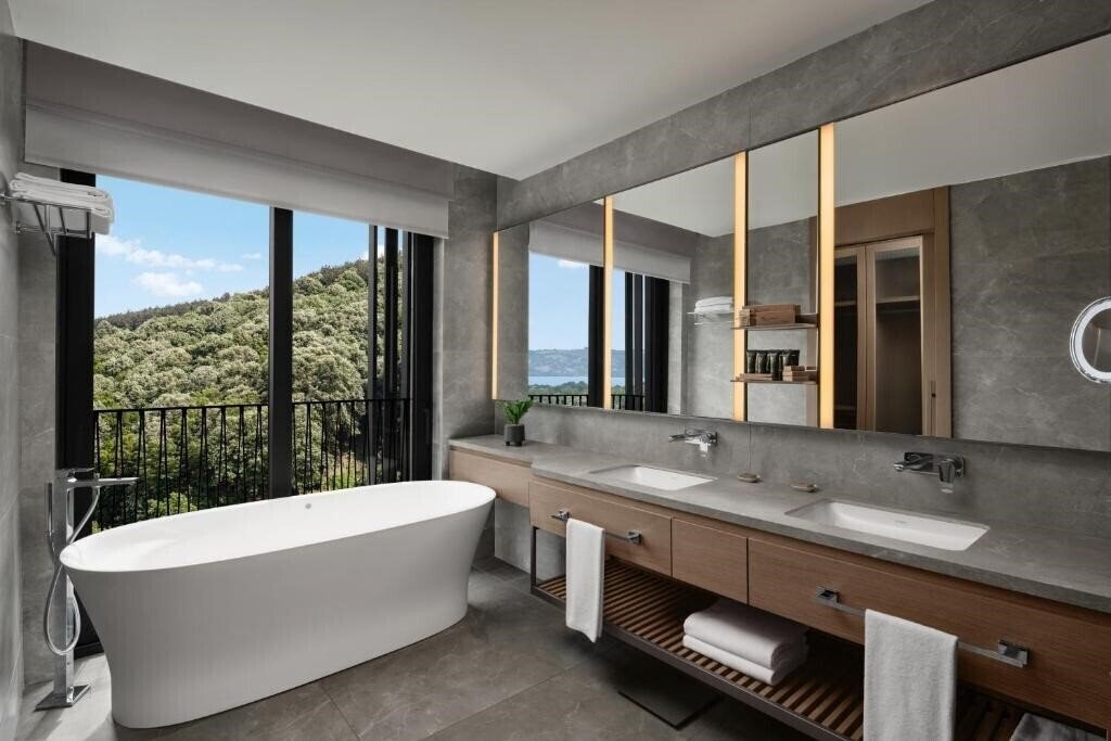 Fotografie NG Enjoy 5*