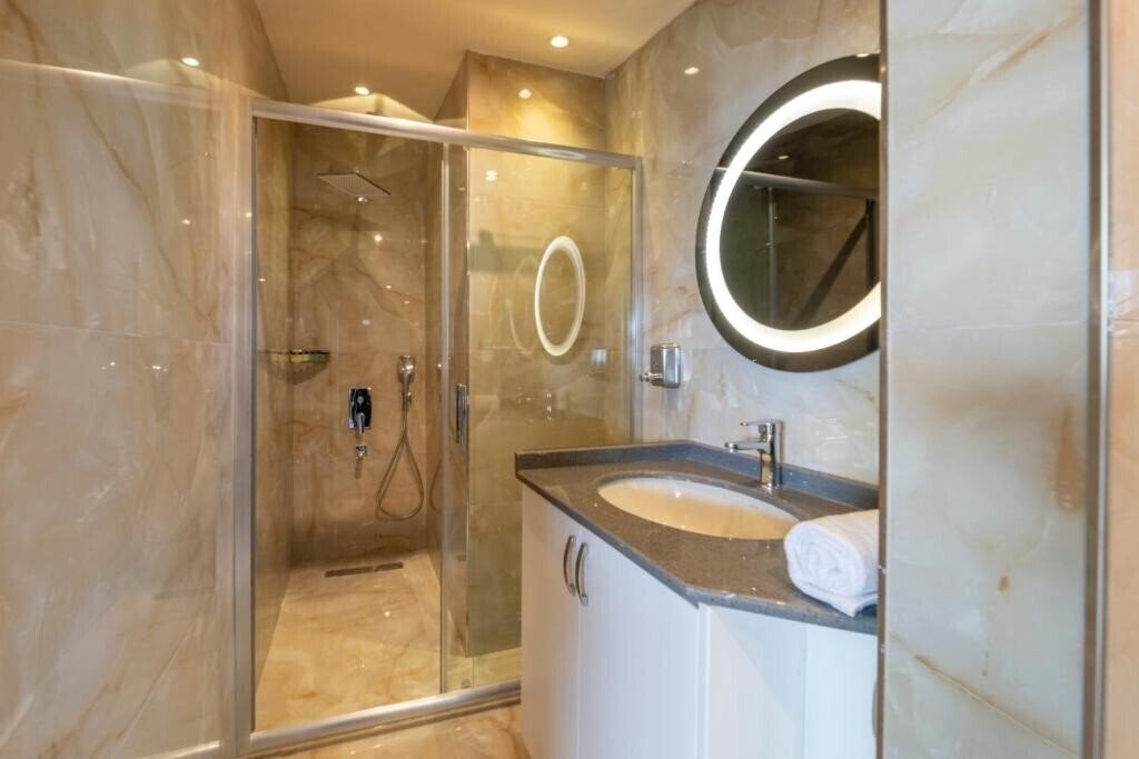 Fotografii Walton Gardens Pera Hotel 3*