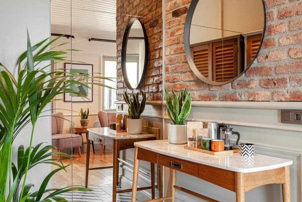 Фото World House Boutique Hotel Galata (ex. The House Apart, World House Hostel) 3*