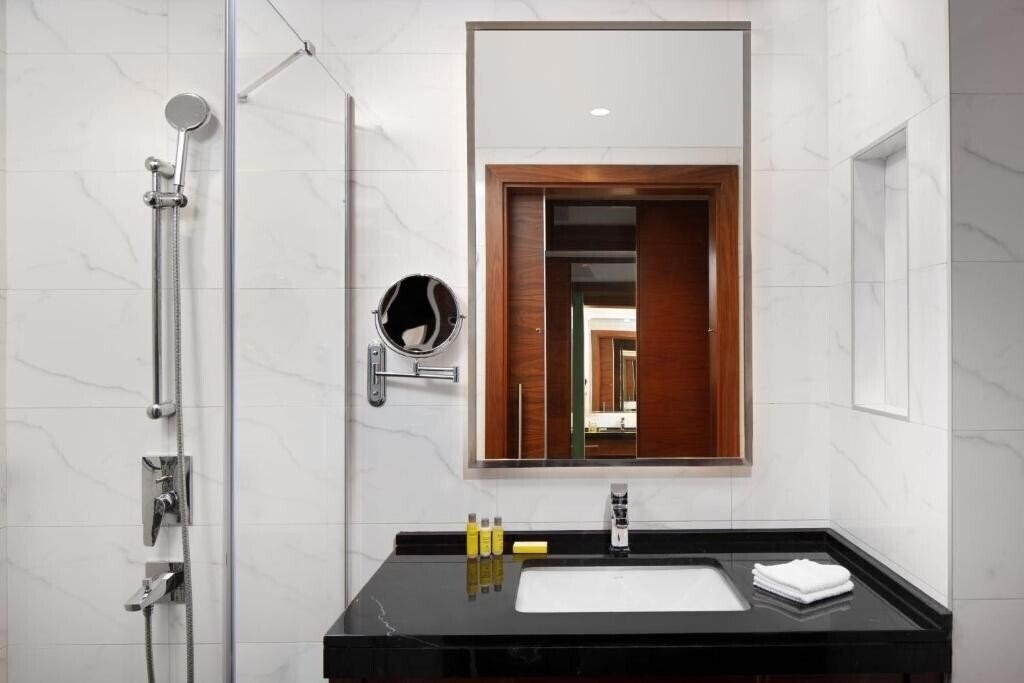 Фотография Delta Hotels by Marriott Istanbul Levent (ex. Delta Hotels by Marriott Istanbul) 4*