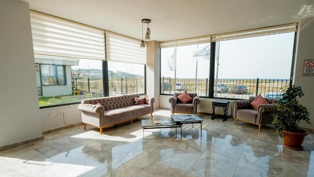 Imaginea Yalikoy Deniz Otel 3*