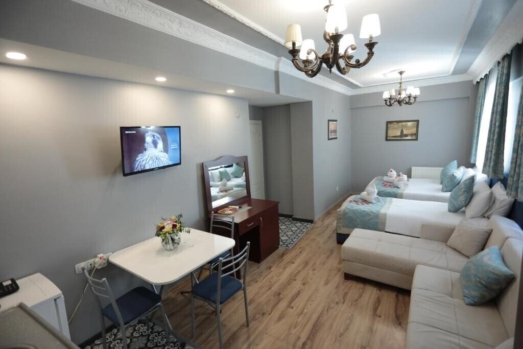 Фотография White Pearl Apart 3*