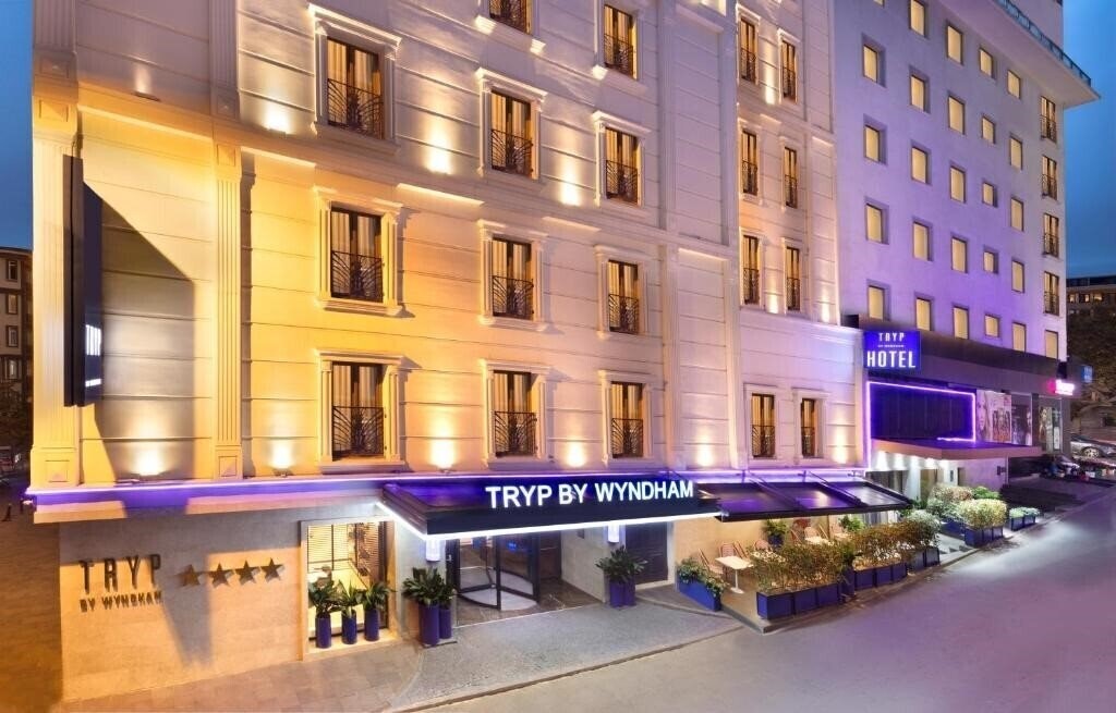 Hotel Tryp By Wyndham Istanbul Sisli 4*