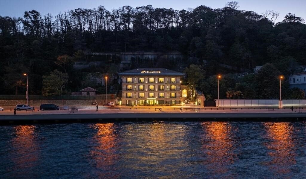 Отель Mfb Tarabya (ex. The Central Palace Bosphorus) 4*